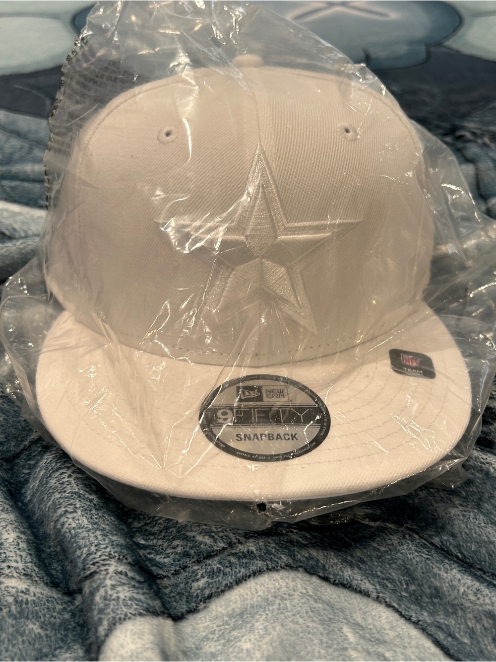 Dallas Cowboys Star Embroidered Snapback Hat Brand New